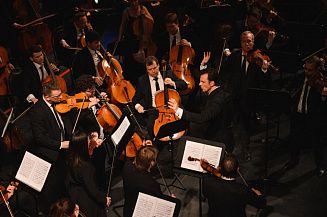 MusicAeterna представит в Москве и Петербурге программу из сочинений Куртага и Брамса